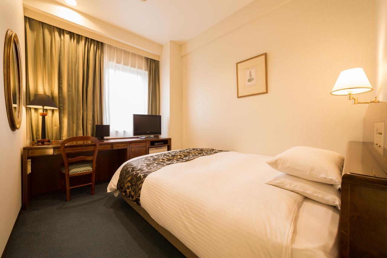 Dukes Hotel Nakasu Fukuoka  Esterno foto