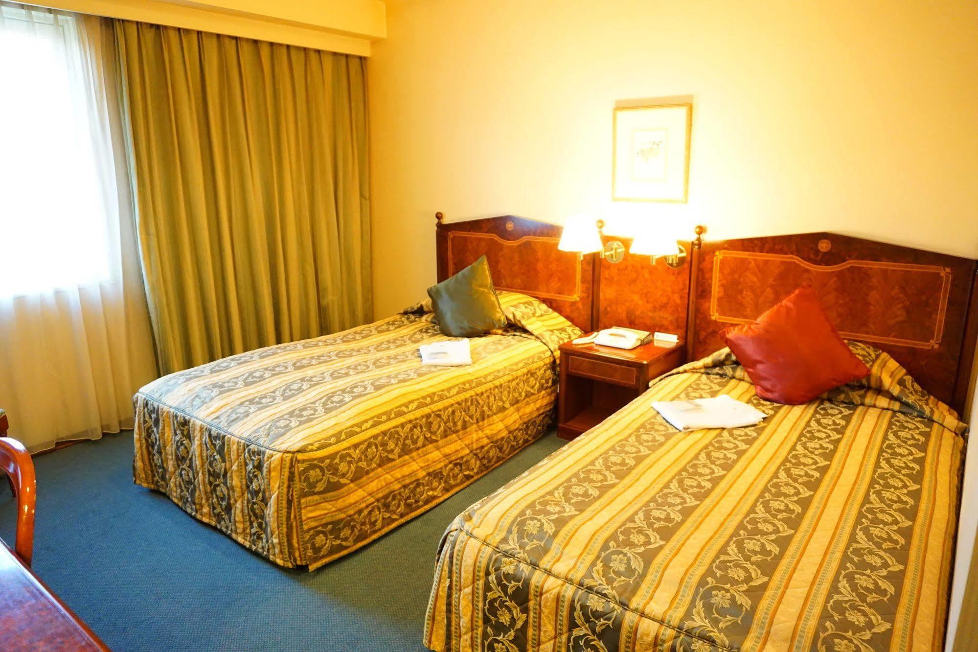 Dukes Hotel Nakasu Fukuoka  Esterno foto