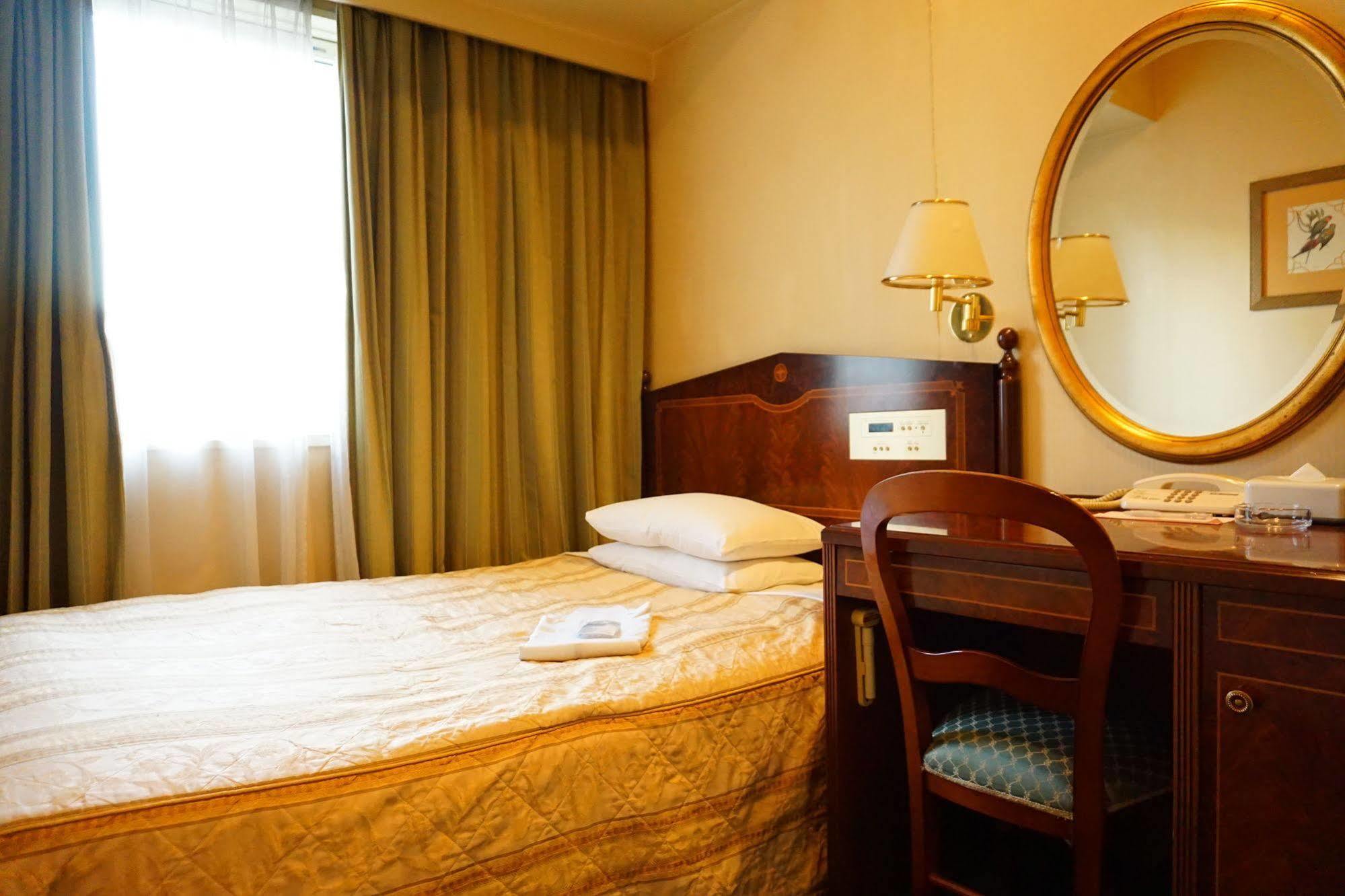 Dukes Hotel Nakasu Fukuoka  Esterno foto